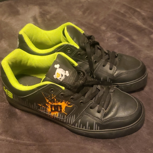 rare dc shoes